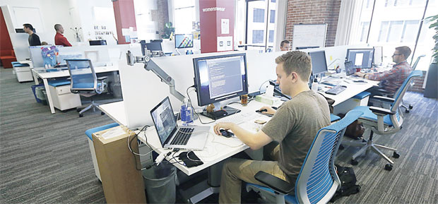 РС: До посла само преко везе